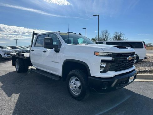 Used 2024 Chevrolet Silverado 3500 W/T w/ WT Convenience Package image 2