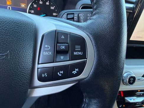 Certified 2022 Ford Explorer XLT w/ Equipment Group 202A AWD/4WD image 18