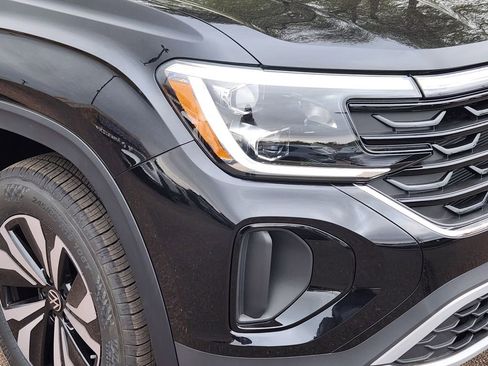 New 2026 Volkswagen Atlas Cross Sport SE AWD/4WD image 28