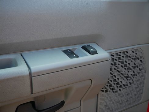 Used 2026 Ford E-450 and Econoline 450 Super Duty w/ Power Equipment Group image 14