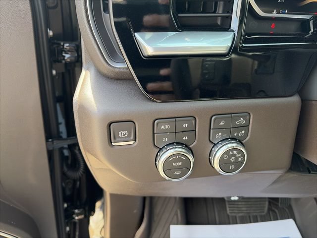 New 2026 GMC Sierra 1500 SLT w/ SLT Premium Package AWD/4WD image 19