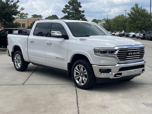 Used 2019 RAM 1500 Limited AWD/4WD image 2