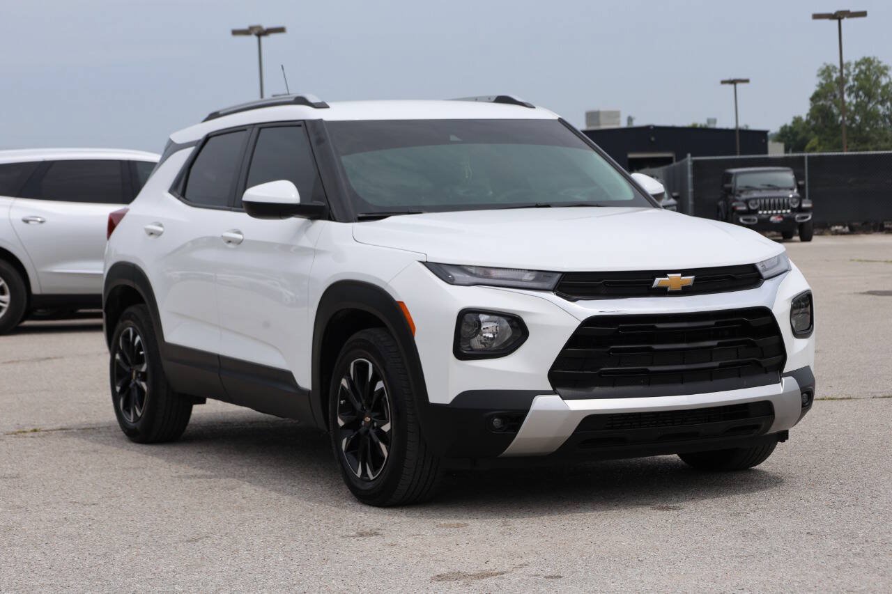 Used 2023 Chevrolet TrailBlazer LT FWD image 4