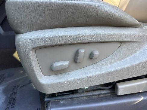 Used 2014 Chevrolet Silverado 1500 LTZ Z71 image 19