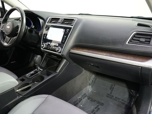 Used 2019 Subaru Outback 2.5i Limited AWD/4WD image 15