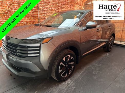 Used 2025 Nissan Kicks SV image 7