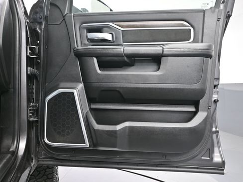 Used 2022 RAM 3500 Laramie AWD/4WD image 45
