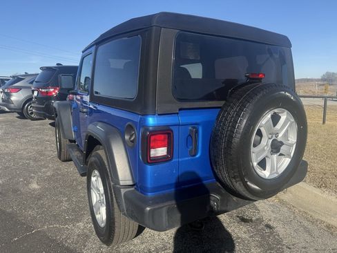 Used 2021 Jeep Wrangler Sport S image 8