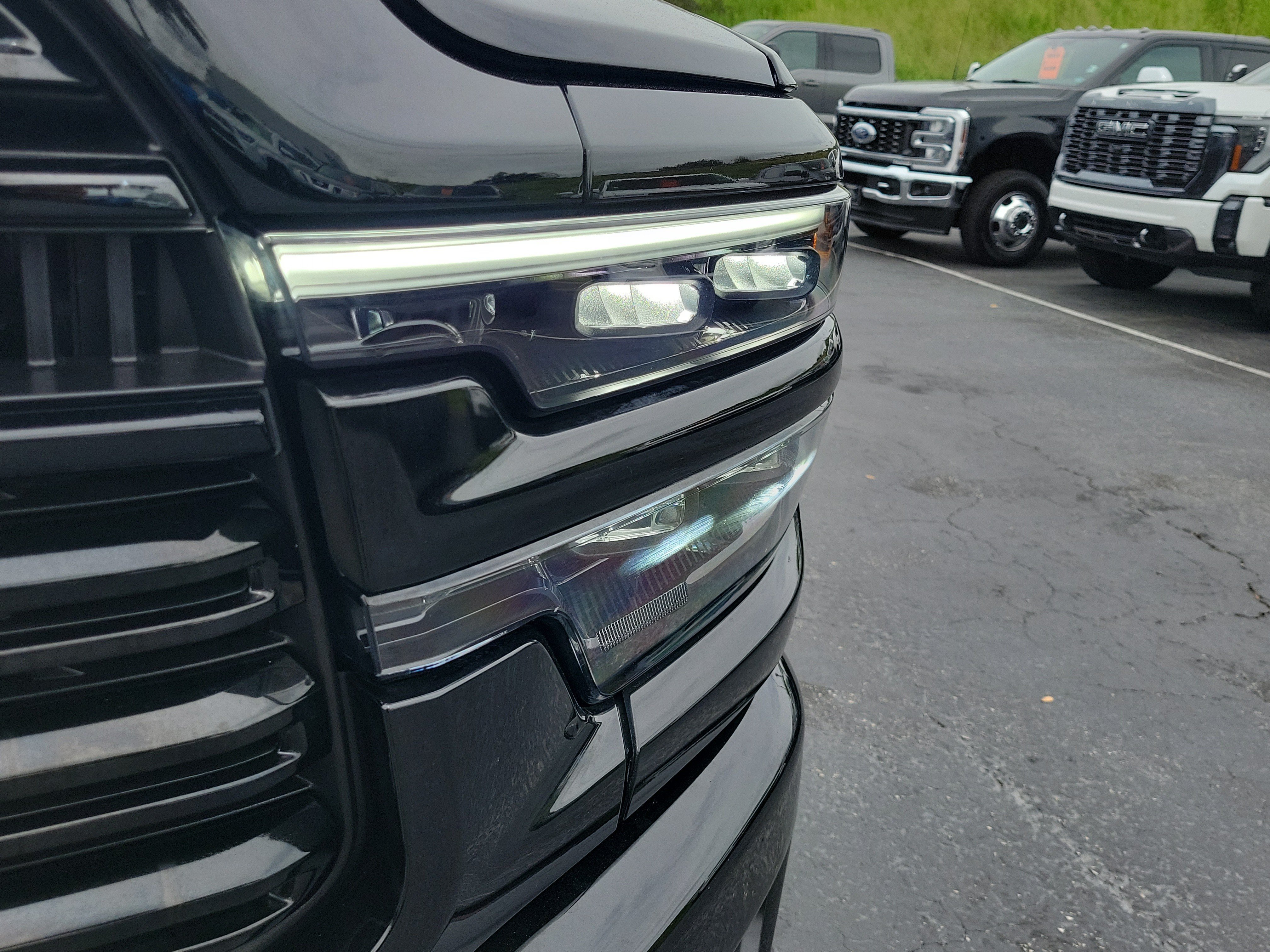 Used 2025 RAM 3500 Laramie w/ Night Edition AWD/4WD image 3