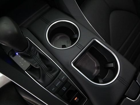 Used 2019 Toyota Avalon XSE w/ All Weather Liner Package FWD image 31
