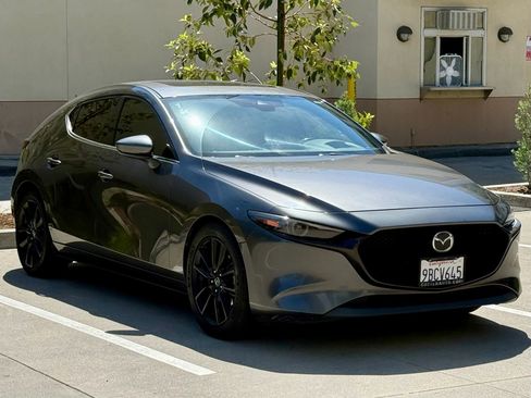 Used 2019 MAZDA MAZDA3 AWD Hatchback w/ Premium Pkg image 3