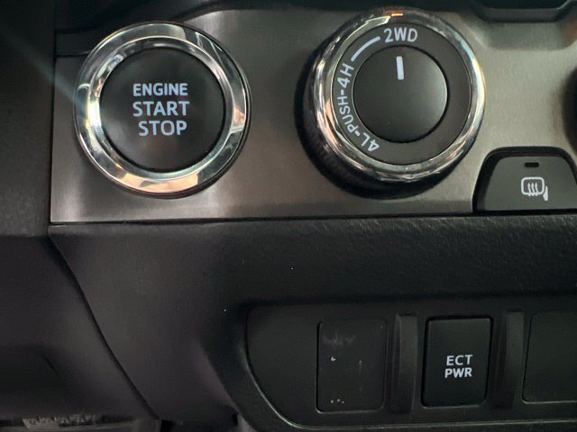Used 2022 Toyota Tacoma TRD Off-Road AWD/4WD image 25