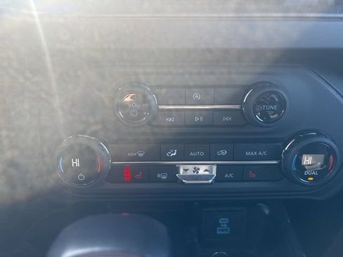 Used 2025 Ford Bronco Big Bend image 23