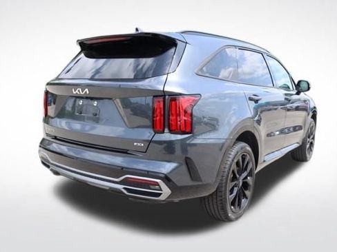 Used 2023 Kia Sorento SX AWD/4WD image 13