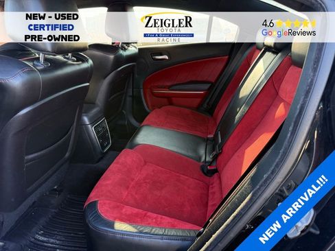 Used 2018 Dodge Charger R/T Scat Pack RWD image 8