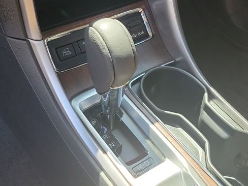 Certified 2022 Subaru Ascent Touring image 27