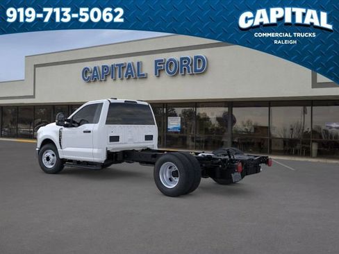 New 2025 Ford F350 XL w/ XL Chrome Package RWD image 4