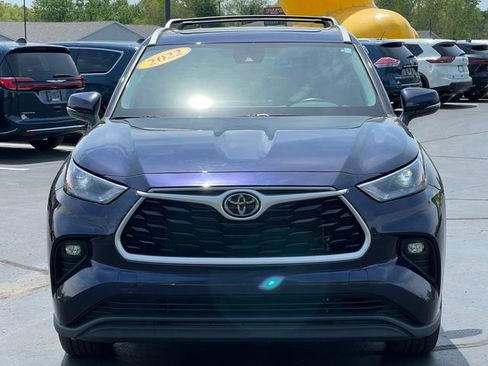 Used 2022 Toyota Highlander XLE AWD/4WD image 46