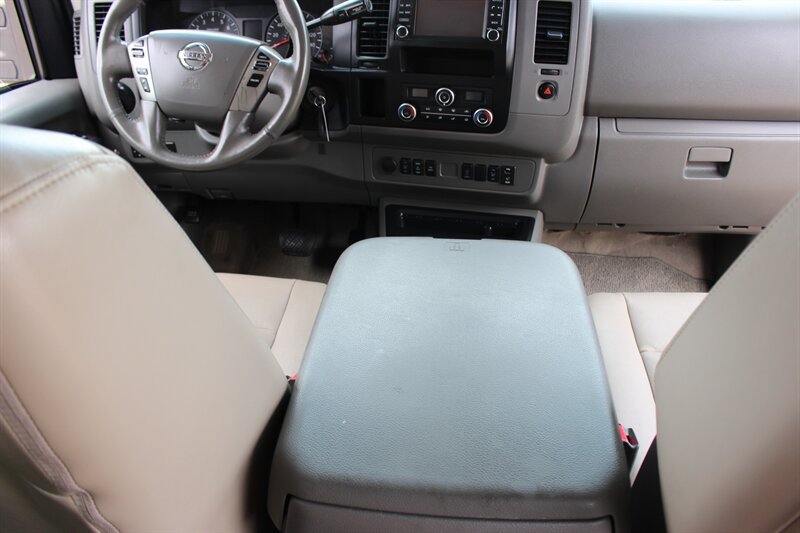 Used 2015 Nissan NV 3500 SL w/ Technology Package RWD image 23