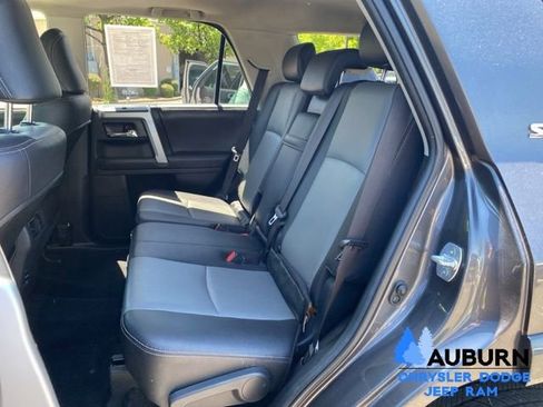Used 2018 Toyota 4Runner SR5 Premium AWD/4WD image 18