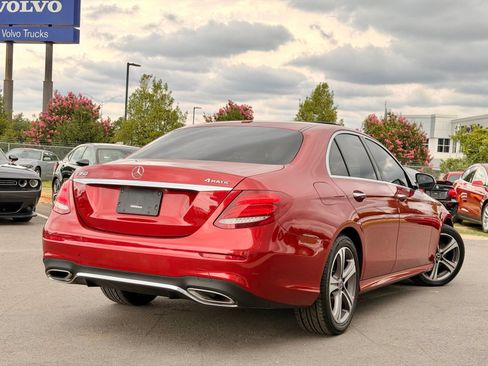 Used 2020 Mercedes-Benz E 350 4MATIC Sedan w/ Premium Package image 9