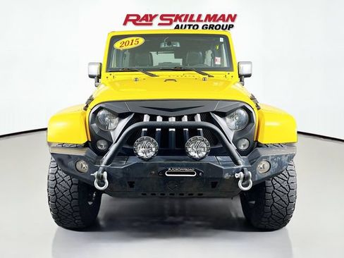 Used 2015 Jeep Wrangler Unlimited Sahara w/ Dual Top Group AWD/4WD image 2