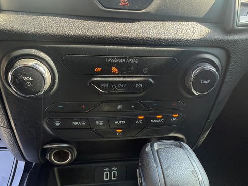 Used 2020 Ford Ranger XLT RWD image 12
