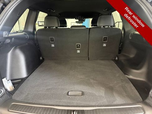 Used 2024 Jeep Grand Cherokee Altitude AWD/4WD image 35