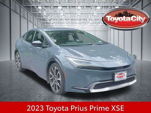 Used 2023 Toyota Prius Prime FWD image 1