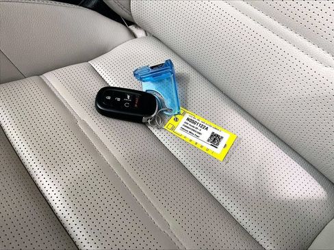 Used 2024 Honda CR-V EX-L image 30