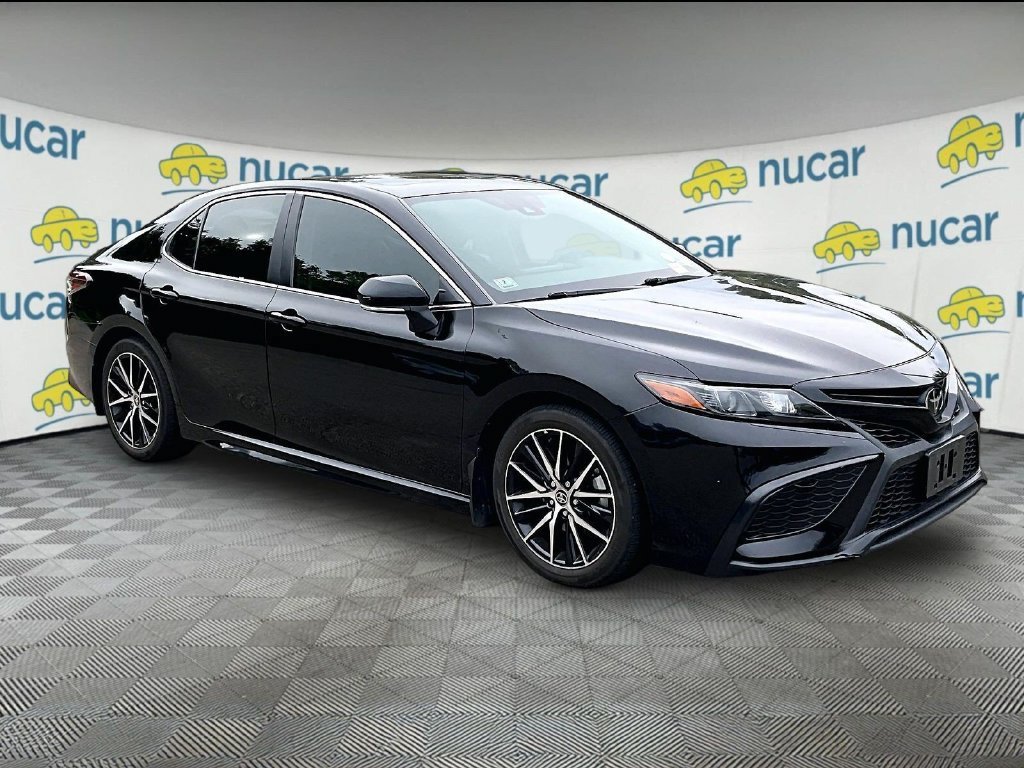 Certified 2022 Toyota Camry SE w/ Cold Weather Package AWD/4WD image 1