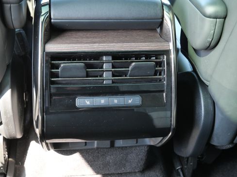 Used 2024 Land Rover Range Rover Sport Dynamic SE AWD/4WD image 17