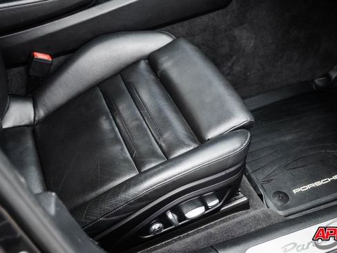 Used 2018 Porsche Panamera 4S image 85