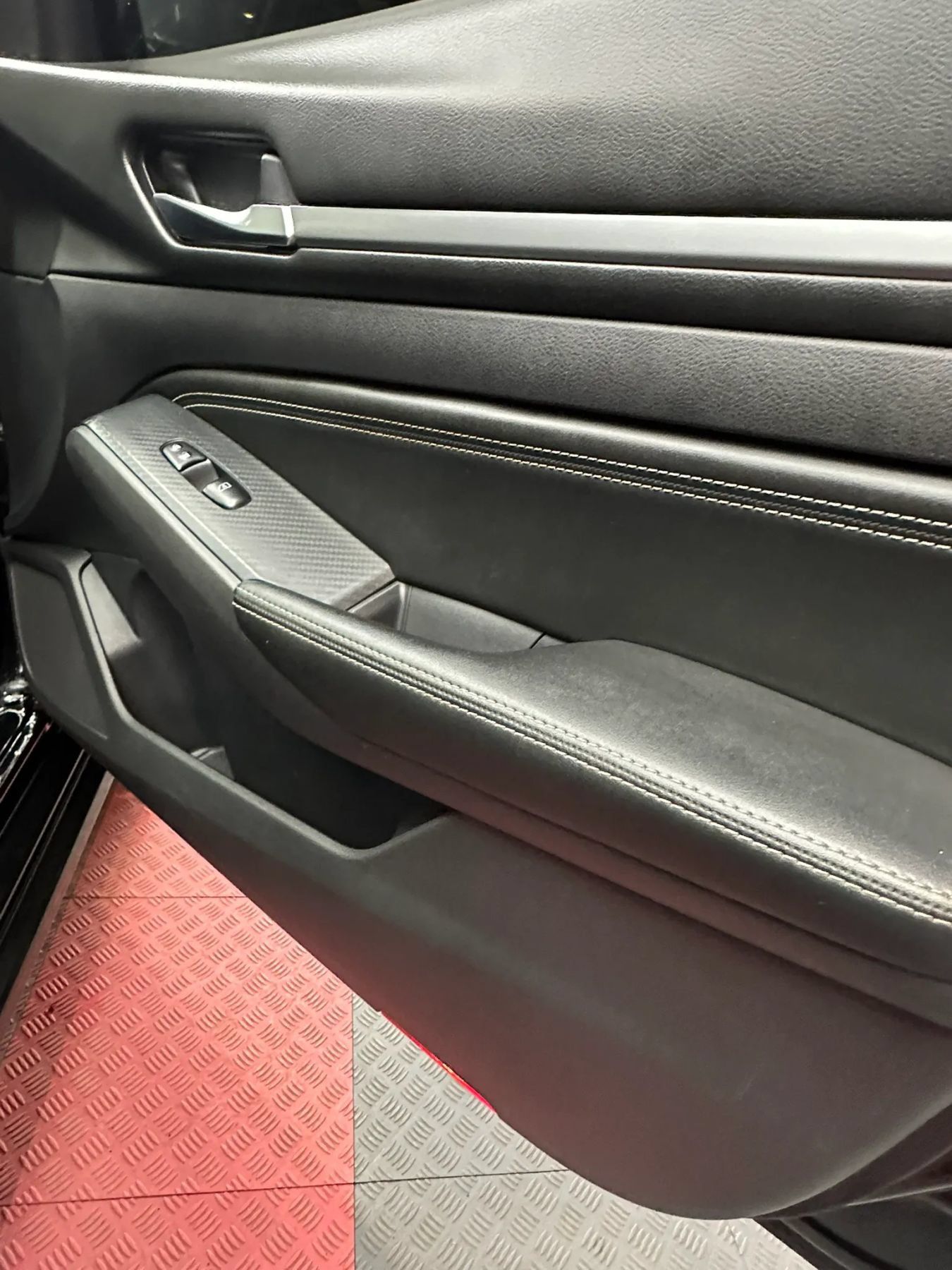 Used 2019 Nissan Altima 2.5 Platinum FWD image 28