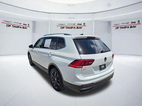Used 2024 Volkswagen Tiguan SE FWD image 4