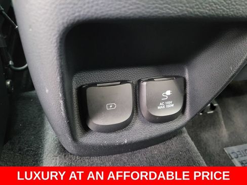Used 2024 Genesis GV80 3.5T AWD/4WD image 12