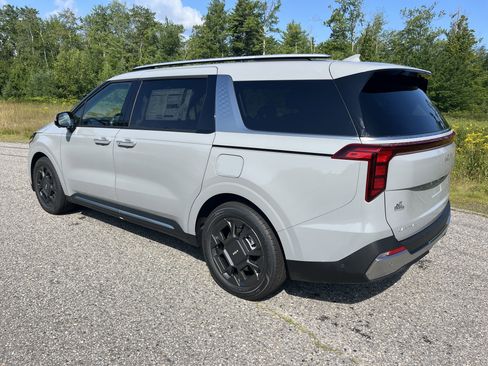 New 2026 Kia Carnival SX image 5