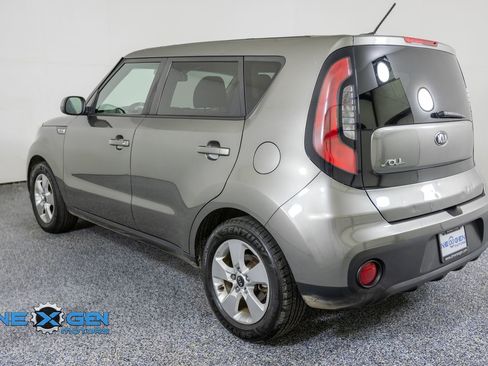 Used 2018 Kia Soul FWD image 5