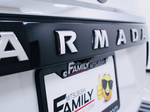 Used 2021 Nissan Armada Platinum image 4