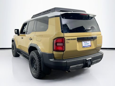 Used 2024 Toyota Land Cruiser image 7