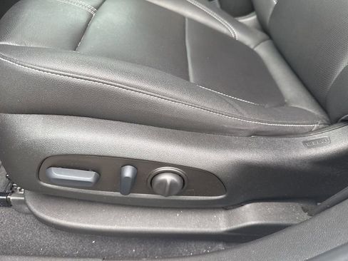 Used 2023 Chevrolet Blazer LT AWD/4WD image 15