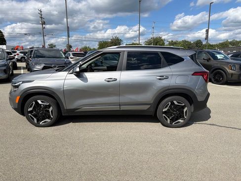 Certified 2024 Kia Seltos SX w/ SX Sunroof Package AWD/4WD image 4