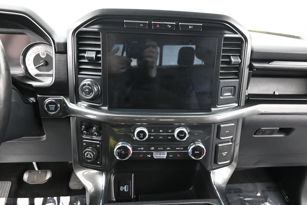 Used 2022 Ford F150 XLT w/ Equipment Group 302A High AWD/4WD image 16