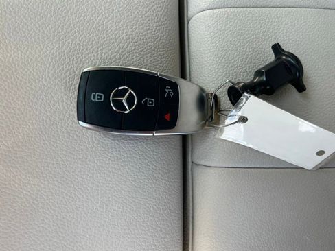 Certified 2025 Mercedes-Benz CLA 250 4MATIC image 30