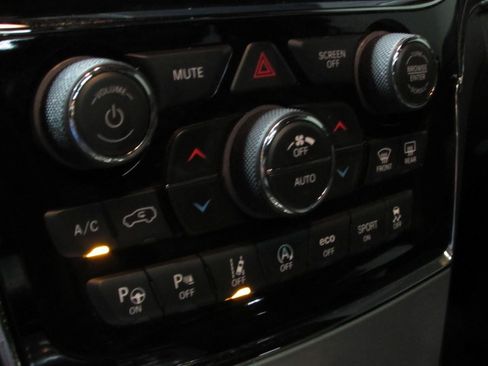 Used 2020 Jeep Grand Cherokee High Altitude AWD/4WD image 30