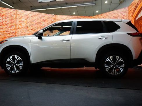 Certified 2023 Nissan Rogue SV AWD/4WD image 4
