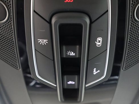 Used 2023 Audi Q8 Premium Plus w/ Premium Plus Package image 8