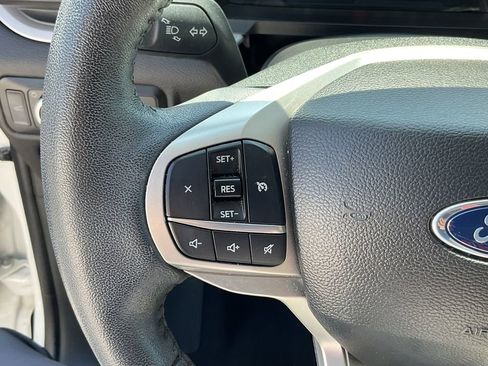 Used 2023 Ford Explorer XLT RWD image 20