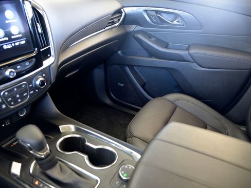 Used 2023 Chevrolet Traverse High Country image 27