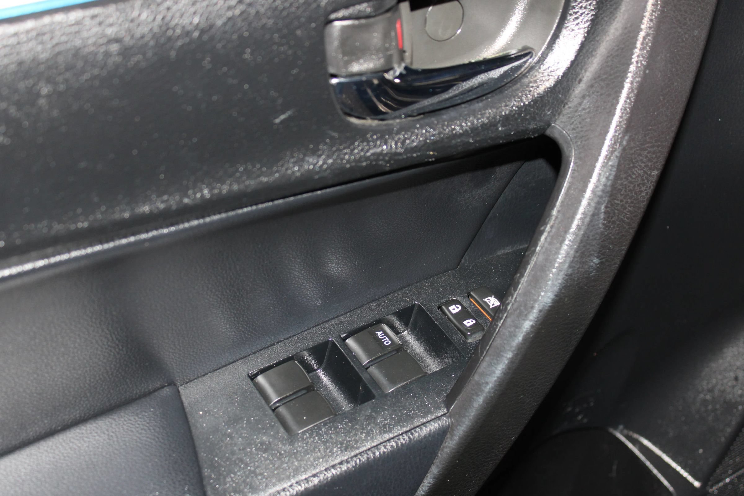 Used 2014 Toyota Corolla S Premium FWD image 9